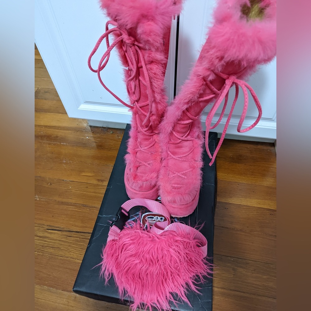 Demonia Camel 311 hot pink fuzzy platform boots 6